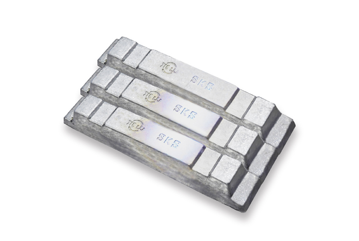 鉛のインゴットの写真-